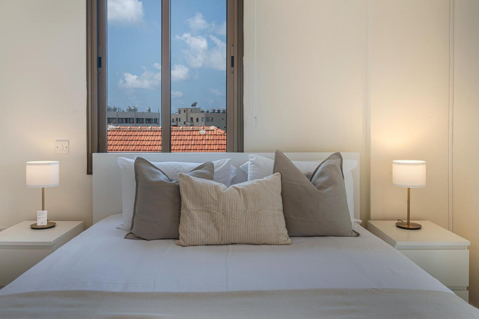 Phaedrus Living Old Town Seaview Flat Pafos